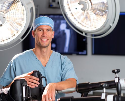 Dr. Alex Tauchen board-certified orthopedic surgeon